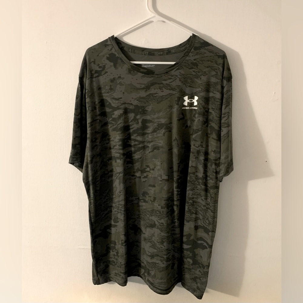 Under Armour Men’s Green Camo Short Sleeve Tee Shirt Athletic Workout Army 3XL
